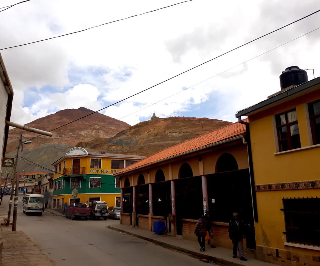 Vue sur le Cerro Rico, Potosi, Bolivie // Photo : Espaces Andins