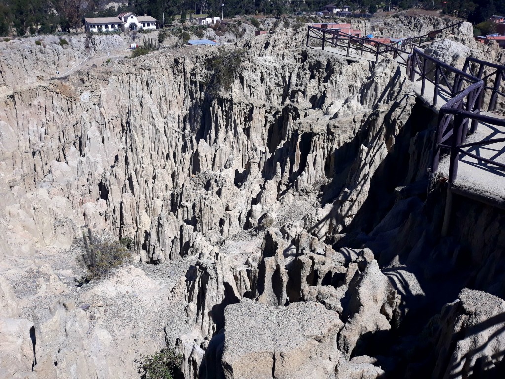 Les formations de la rocheuse de la vallée de la lune, La Paz, Bolivie